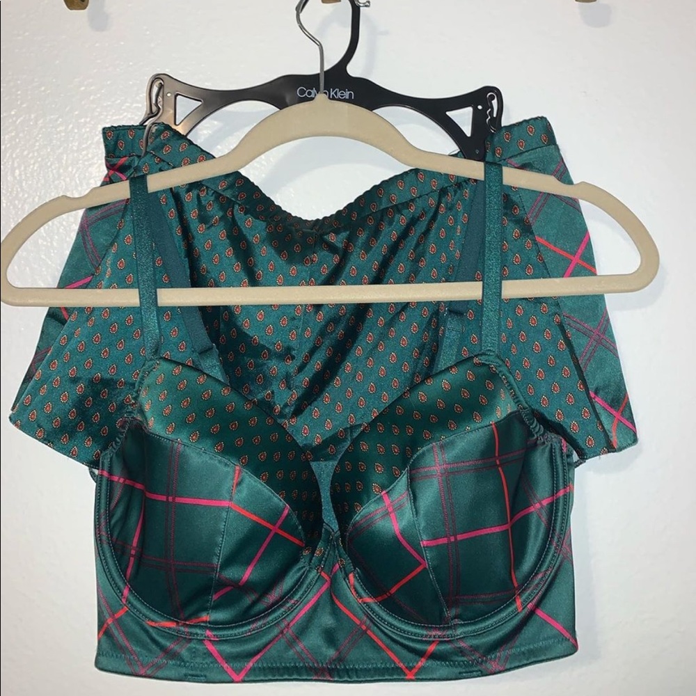 Victoria’s Secret outfit